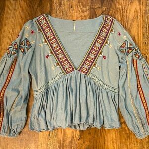 Free People Embroidered Top Size Large Blue Long Sleeve V-neck